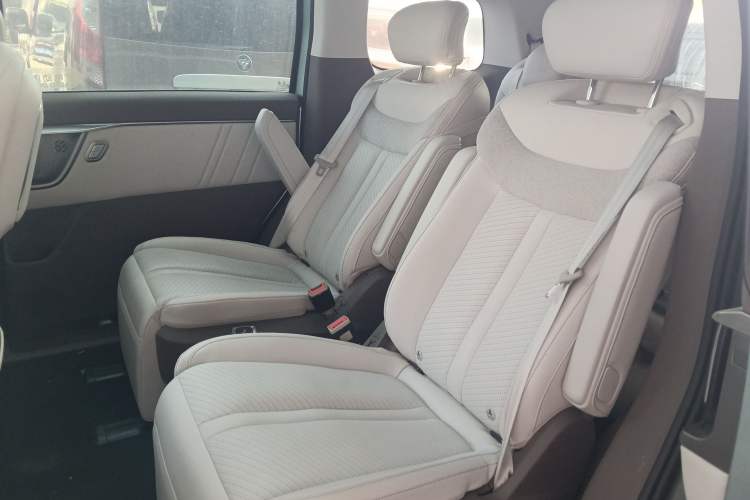 Used SAIC MAXUS Dajia 7 2024 605 km Extended Range Mountain Edition 7-Seater Left Rear Seat