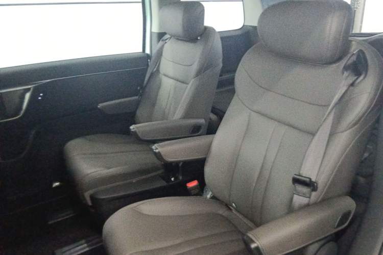 Used SAIC MAXUS Dajia 7 2024 Super Hybrid Long-Range Edition Enjoyment Version Left Rear Seat