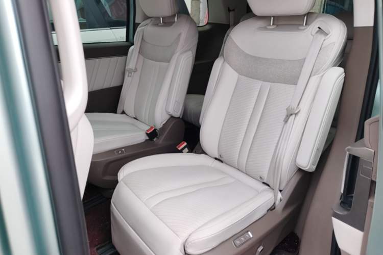 Used SAIC MAXUS Dajia 7 2024 605 km Extended Range Mountain Edition 7-Seater Left Rear Seat