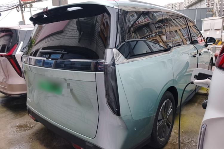 Used SAIC MAXUS Dajia 7 2024 605 km Extended Range Mountain Edition 7-Seater Rear Right 45 Deg