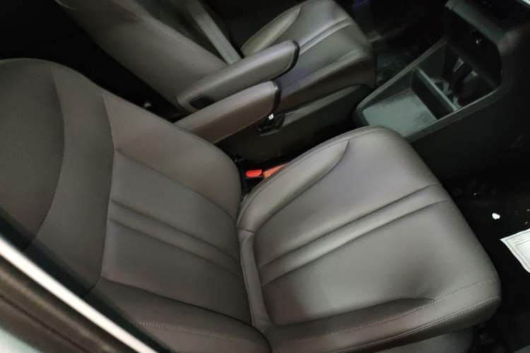 Used SAIC MAXUS Dajia 7 2024 Revised Version Super Hybrid Long-Range Edition Enjoyment Version Right Front Seat