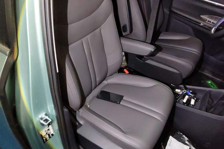 Used SAIC MAXUS Dajia 7 2024 Revised Version Super Hybrid Long-Range Edition Enjoyment Version Right Front Seat