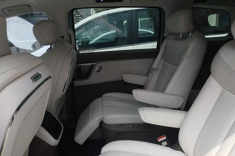 Used SAIC MAXUS Dajia 7 2024 605 km Extended-Range Forest Version Right Rear Door Interior
