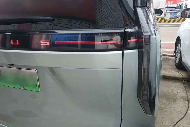 Used SAIC MAXUS Dajia 7 2024 605 km Extended-Range Forest Version Right Rear Taillight