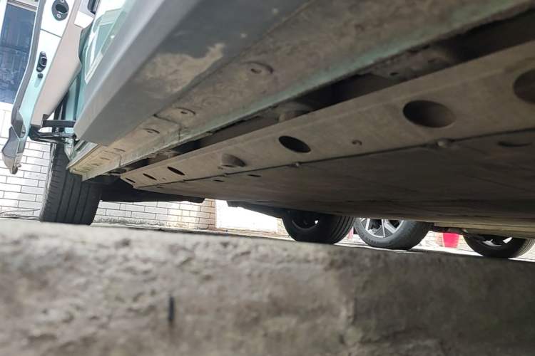 Used SAIC MAXUS Dajia 7 2024 605 km Extended-Range Forest Version Right Side Sill