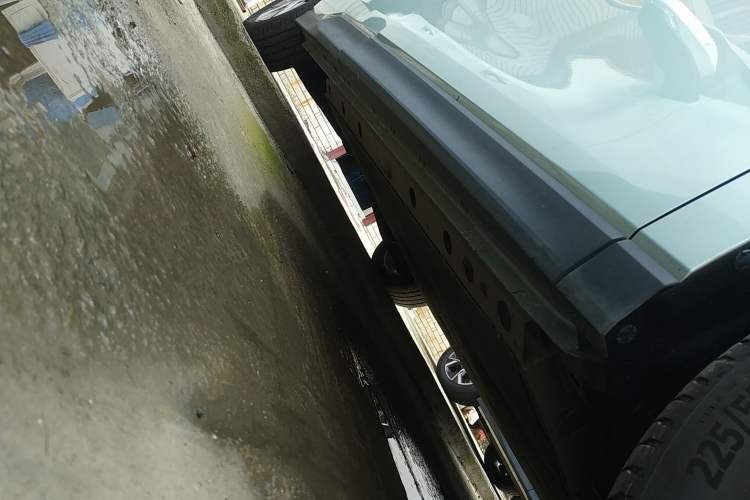 Used SAIC MAXUS Dajia 7 2024 605 km Extended-Range Forest Version Right Side Sill