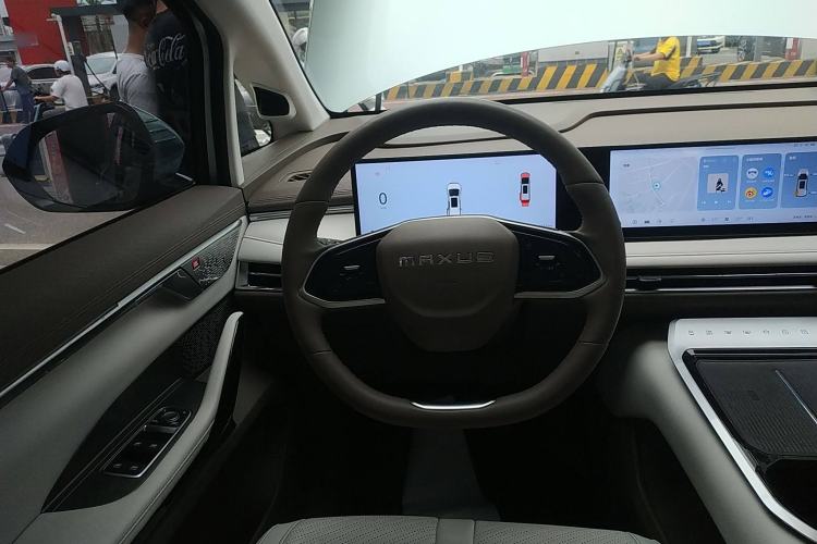Used SAIC MAXUS Dajia 7 2024 605 km Extended-Range Forest Version Steering Wheel