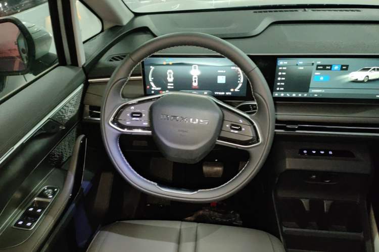 Used SAIC MAXUS Dajia 7 2024 Revised Version Super Hybrid Long-Range Edition Enjoyment Version Steering Wheel
