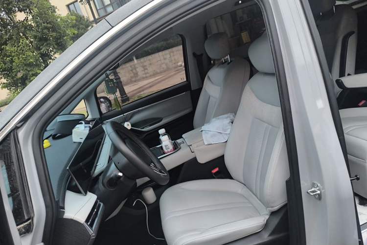 Used SAIC MAXUS Dajia 7 2024 Super Hybrid Long-Range Flagship Edition Left Front Seat