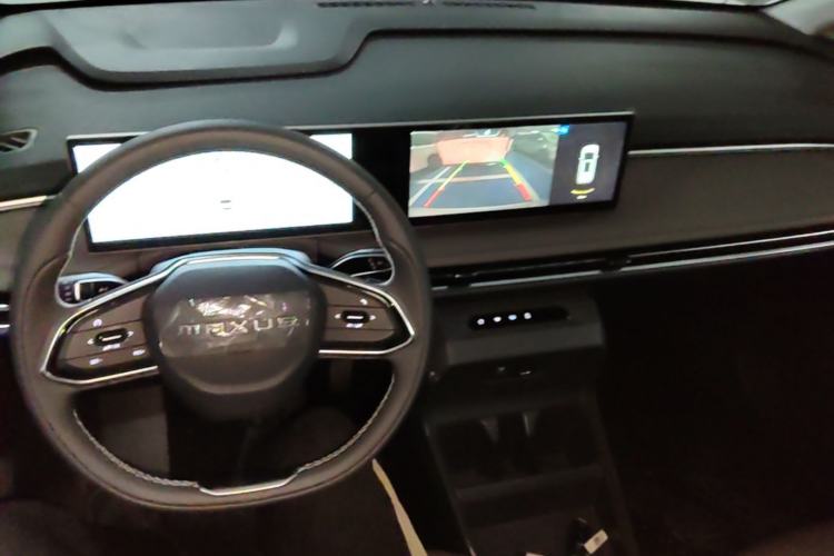 Used SAIC MAXUS Dajia 7 2024 Revised Version Super Hybrid Long-Range Edition Enjoyment Version Center Console