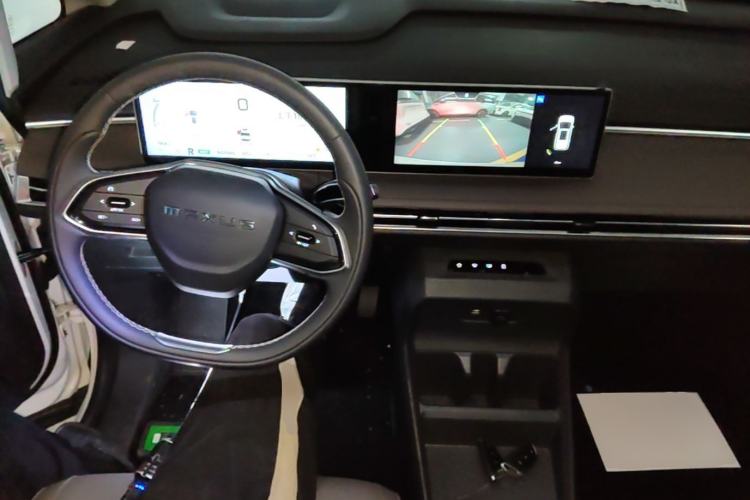 Used SAIC MAXUS Dajia 7 2024 Revised Version Super Hybrid Long-Range Edition Enjoyment Version Center Console