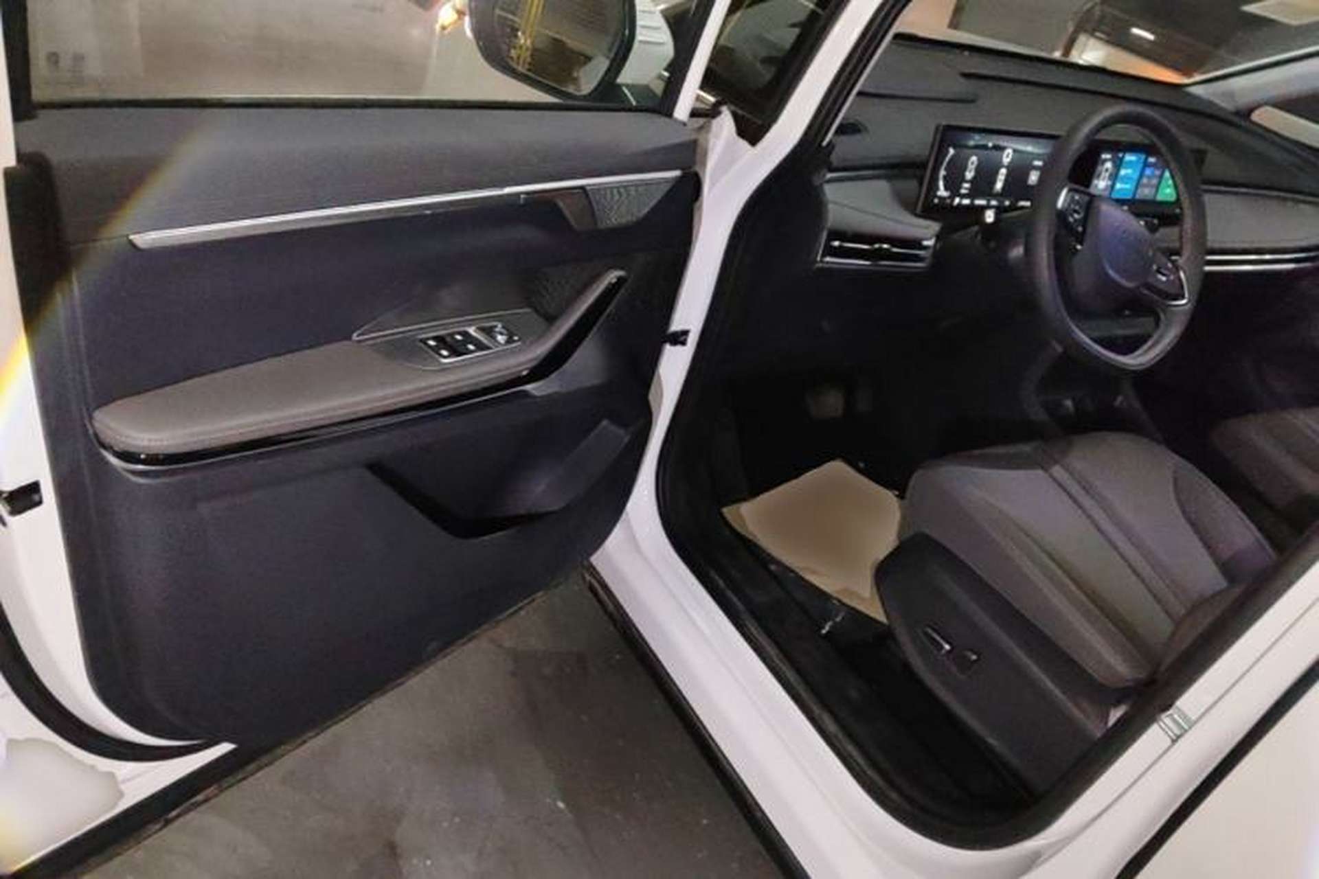 Used SAIC MAXUS Dajia 7 2024 Revised Version Super Hybrid Long-Range Edition Enjoyment Version Driver Seat
