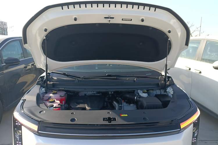 Used SAIC MAXUS Dajia 7 2024 Revised Version Super Hybrid Long-Range Edition Enjoyment Version Engine Bay