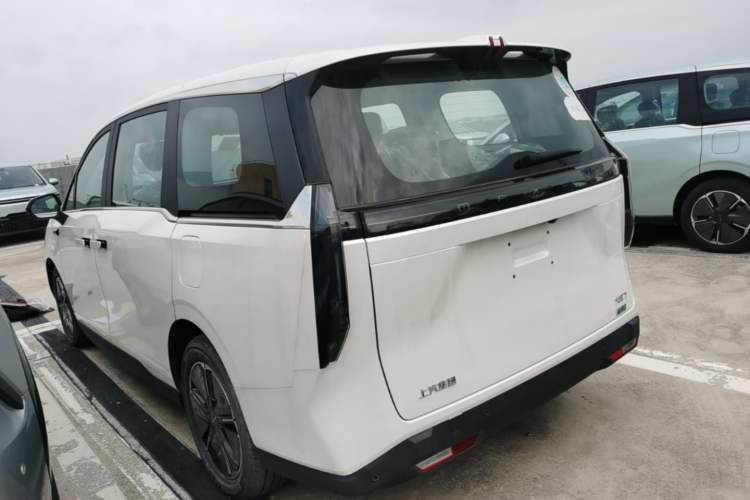 Used SAIC MAXUS Dajia 7 2024 Revised Version Super Hybrid Long-Range Edition Enjoyment Version Exterior 2