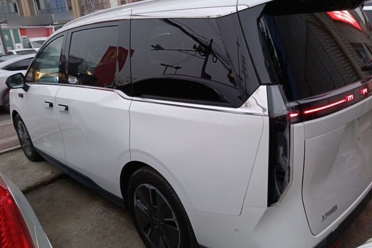 Used SAIC MAXUS Dajia 7 2024 605 km Extended Range Mountain Edition 7-Seater Exterior 3
