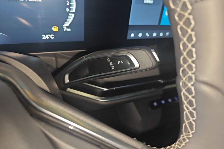 Used SAIC MAXUS Dajia 7 2024 Revised Version Super Hybrid Long-Range Edition Enjoyment Version Gear Lever
