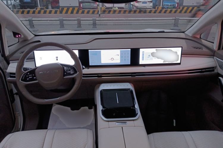 Used SAIC MAXUS Dajia 7 2024 605 km Extended Range Mountain Edition 7-Seater Interior 2