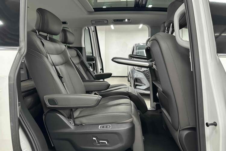 Used SAIC MAXUS Dajia 7 2024 Super Hybrid Long-Range Flagship Edition Interior 9