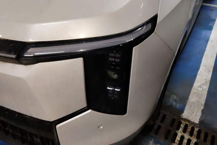 Used SAIC MAXUS Dajia 7 2024 Revised Version Super Hybrid Long-Range Edition Enjoyment Version Left Front Headlight