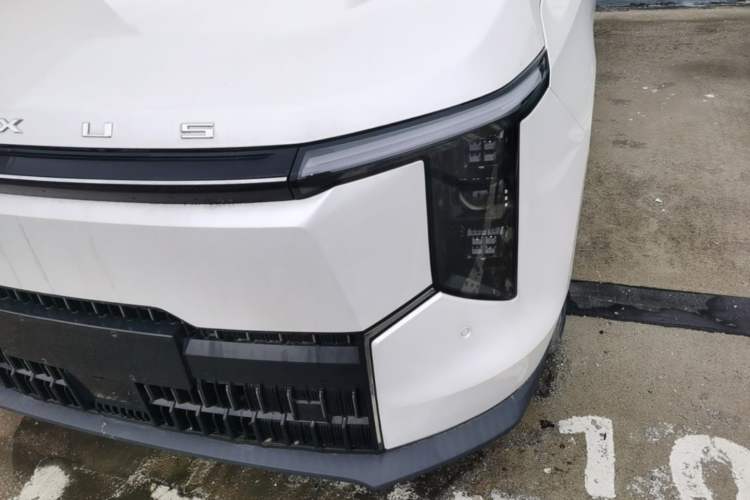 Used SAIC MAXUS Dajia 7 2024 Revised Version Super Hybrid Long-Range Edition Enjoyment Version Left Front Headlight