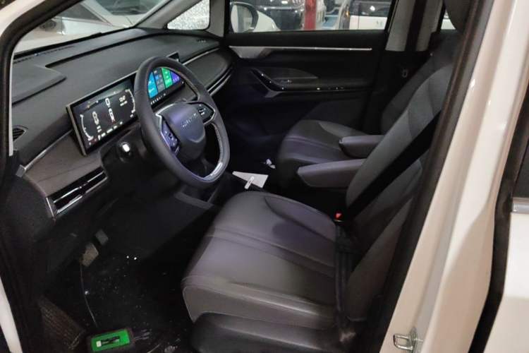 Used SAIC MAXUS Dajia 7 2024 Revised Version Super Hybrid Long-Range Edition Enjoyment Version Left Front Seat