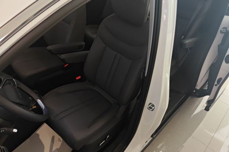 Used SAIC MAXUS Dajia 7 2024 Revised Version Super Hybrid Long-Range Edition Enjoyment Version Left Front Seat