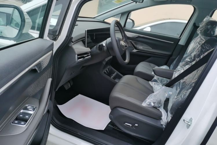 Used SAIC MAXUS Dajia 7 2024 Revised Version Super Hybrid Long-Range Edition Enjoyment Version Left Front Seat