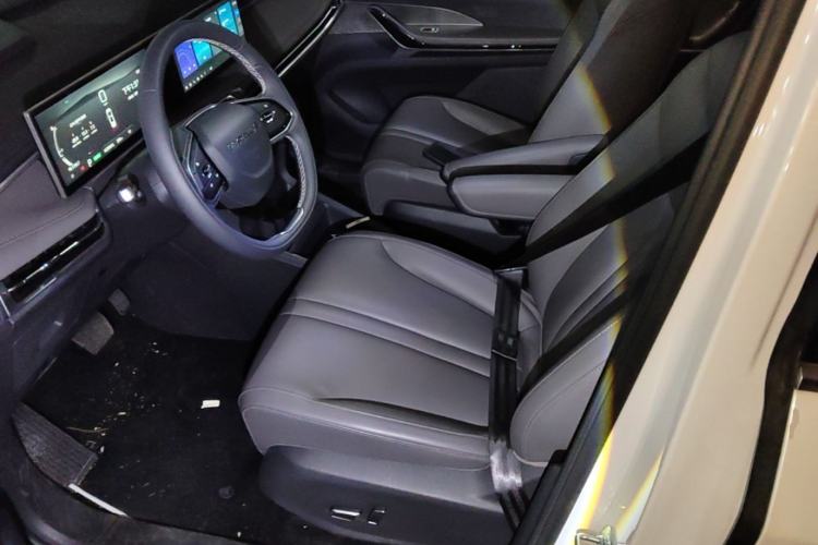 Used SAIC MAXUS Dajia 7 2024 Revised Version Super Hybrid Long-Range Edition Enjoyment Version Left Front Seat