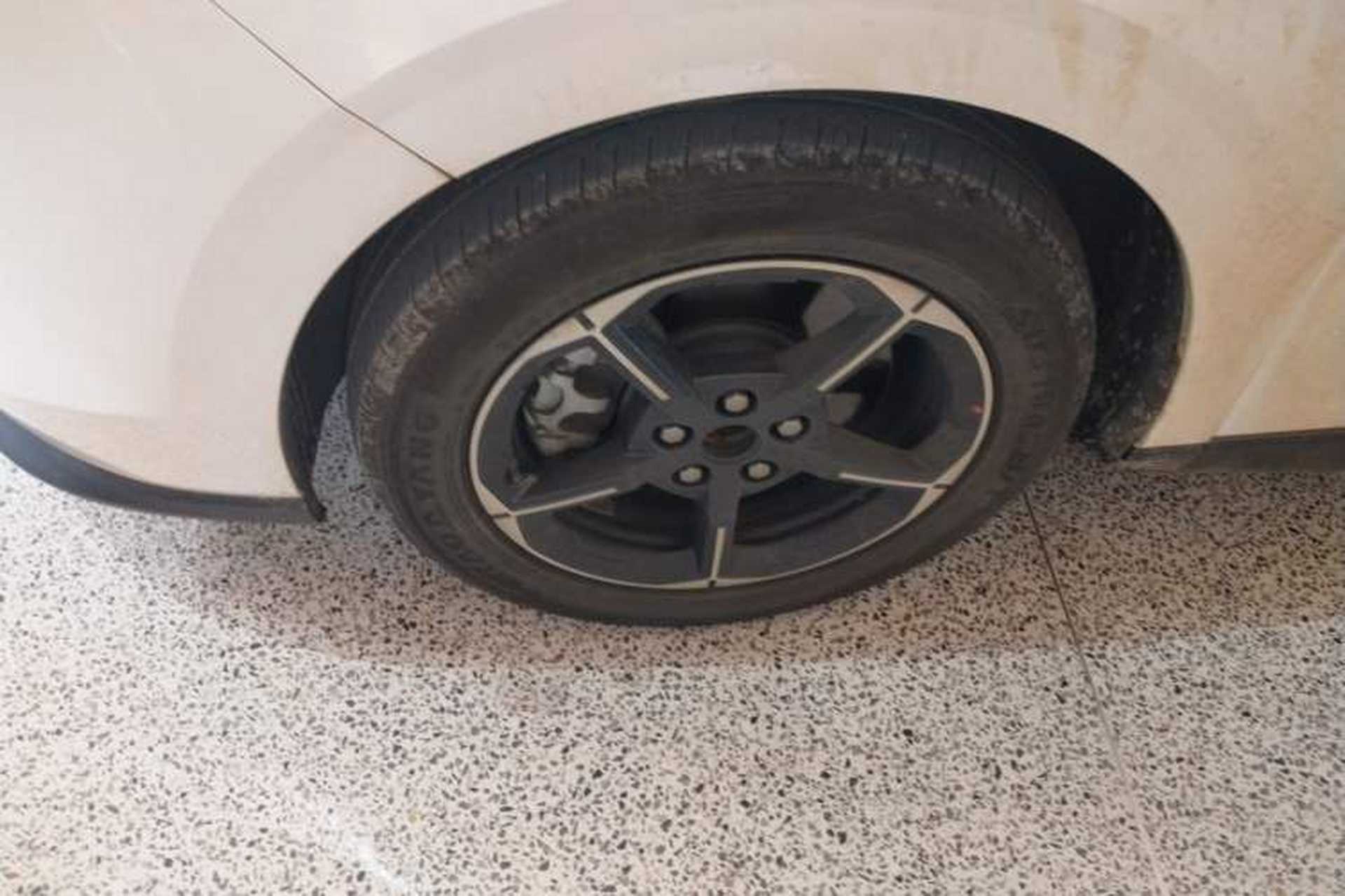 Used SAIC MAXUS Dajia 7 2024 527 km Long-Range Edition for the Prairie Left Front Wheel Hub
