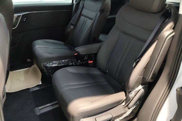Used SAIC MAXUS Dajia 7 2024 Revised Version Super Hybrid Long-Range Edition Enjoyment Version Left Rear Seat