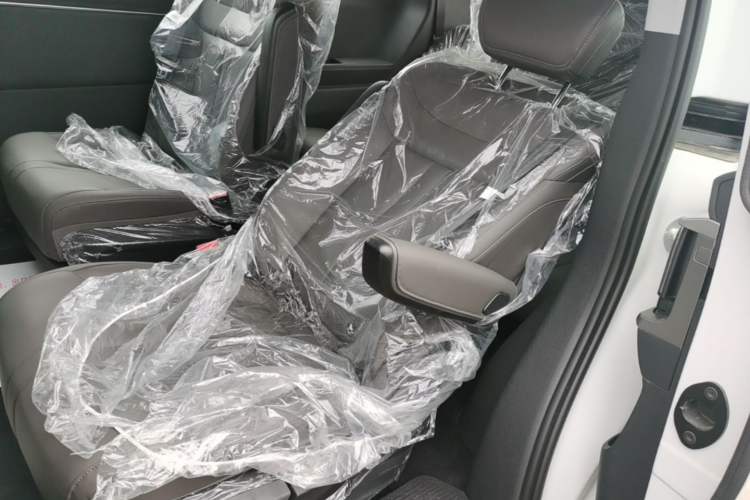 Used SAIC MAXUS Dajia 7 2024 Revised Version Super Hybrid Long-Range Edition Enjoyment Version Left Rear Seat
