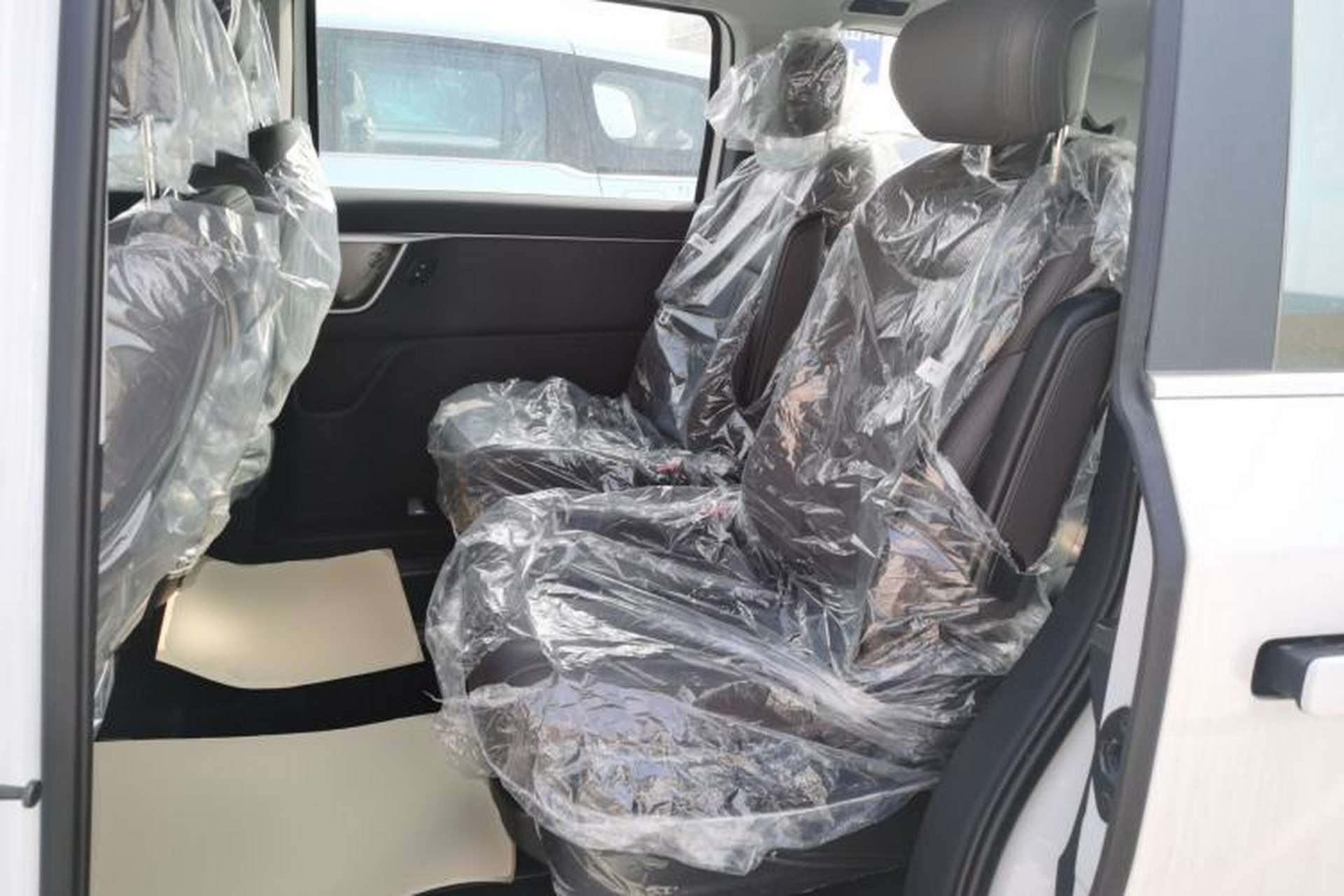 Used SAIC MAXUS Dajia 7 2024 Revised Version Super Hybrid Long-Range Edition Enjoyment Version Left Rear Seat