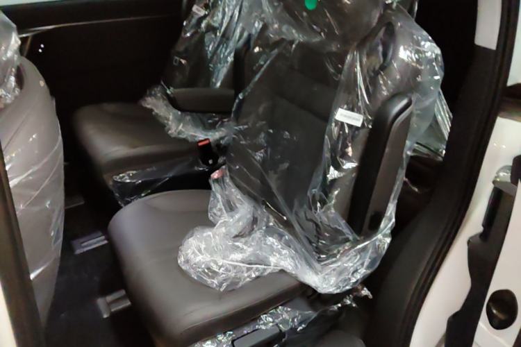 Used SAIC MAXUS Dajia 7 2024 Revised Version Super Hybrid Long-Range Edition Enjoyment Version Left Rear Seat