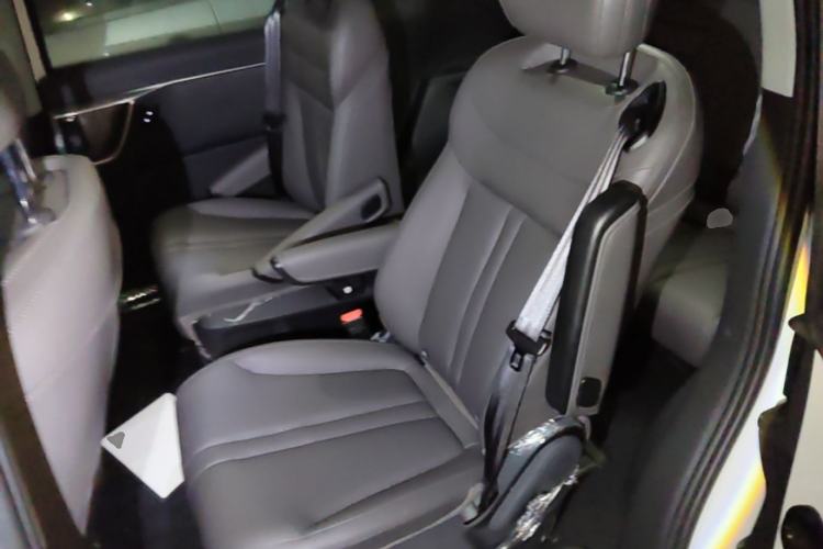Used SAIC MAXUS Dajia 7 2024 Revised Version Super Hybrid Long-Range Edition Enjoyment Version Left Rear Seat