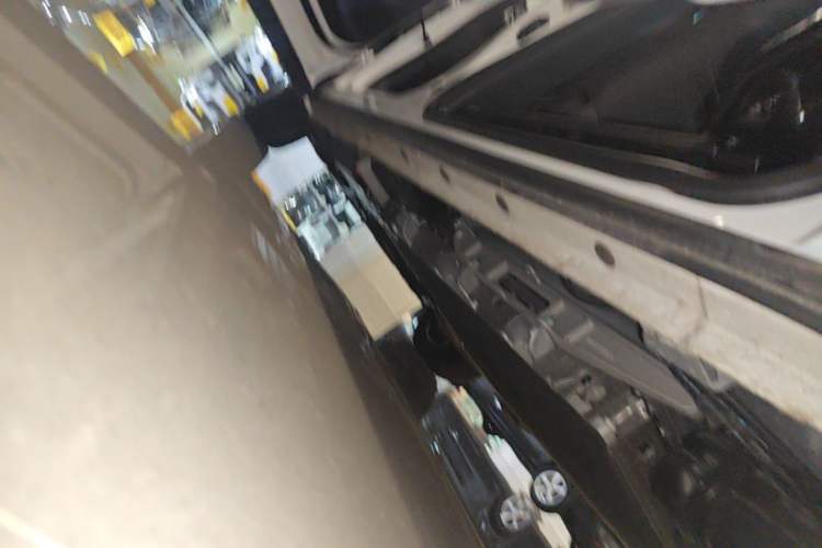Used SAIC MAXUS Dajia 7 2024 Revised Version Super Hybrid Long-Range Edition Enjoyment Version Left Side Sill
