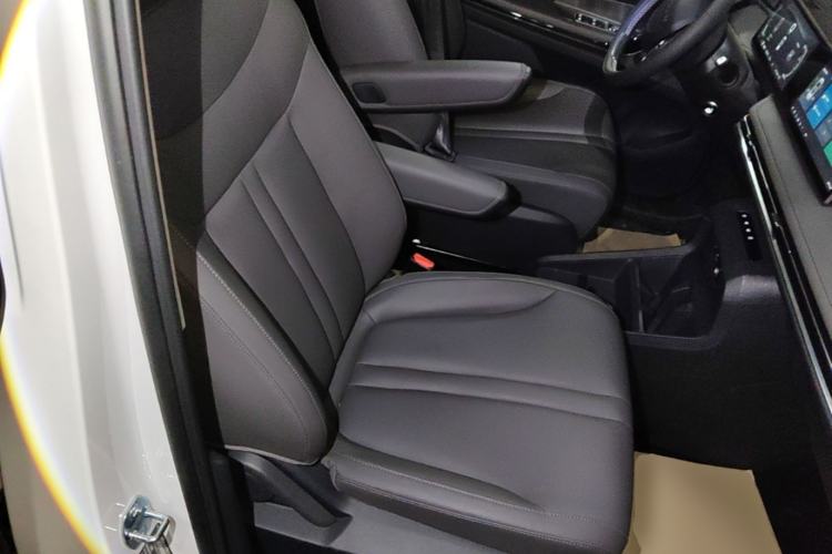 Used SAIC MAXUS Dajia 7 2024 Revised Version Super Hybrid Long-Range Edition Enjoyment Version Right Front Seat