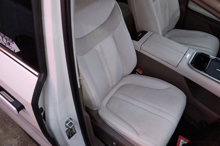 Used SAIC MAXUS Dajia 7 2024 605 km Extended Range Mountain Edition 7-Seater Right Front Seat