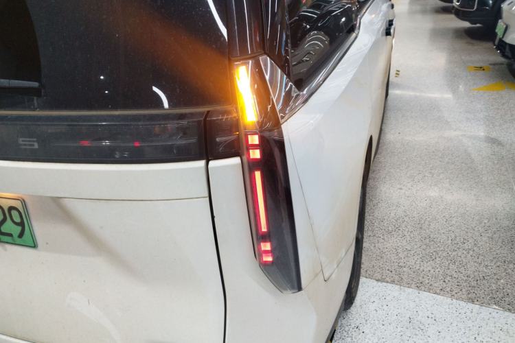 Used SAIC MAXUS Dajia 7 2024 527 km Long-Range Edition for the Prairie Right Rear Taillight