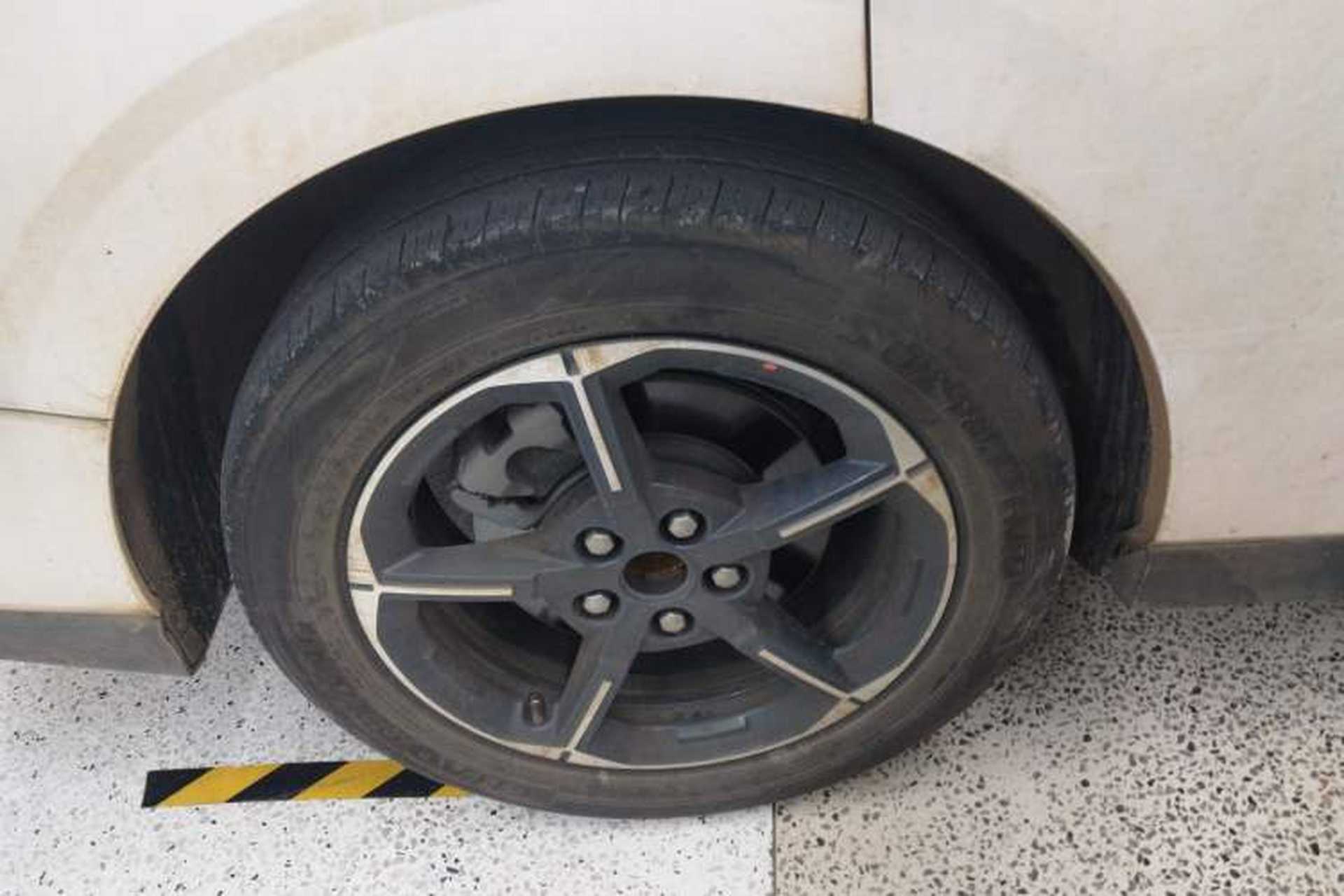 Used SAIC MAXUS Dajia 7 2024 527 km Long-Range Edition for the Prairie Right Rear Wheel Hub