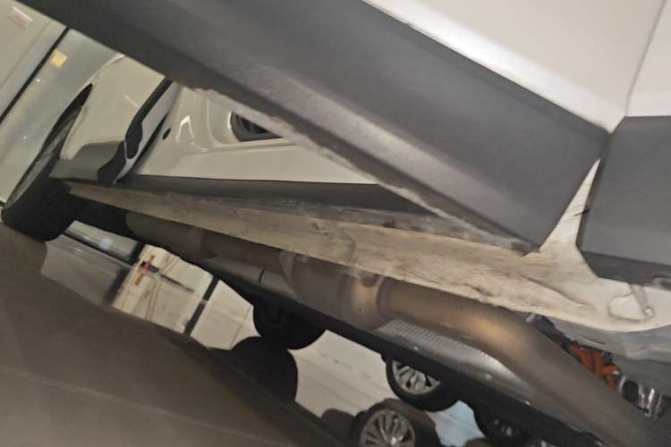 Used SAIC MAXUS Dajia 7 2024 Revised Version Super Hybrid Long-Range Edition Enjoyment Version Right Side Sill