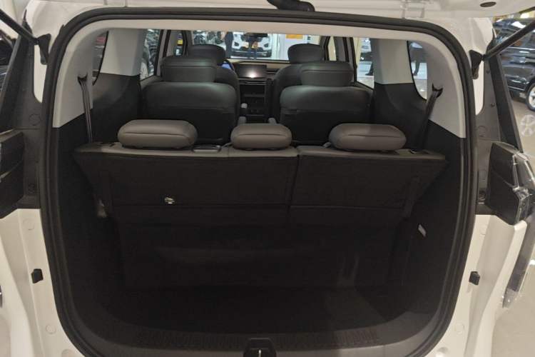 Used SAIC MAXUS Dajia 7 2024 Revised Version Super Hybrid Long-Range Edition Enjoyment Version Trunk
