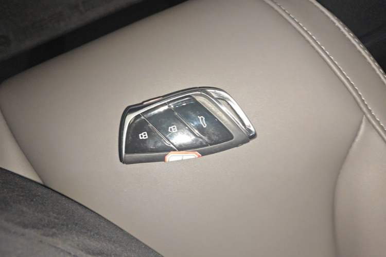Used SAIC MAXUS Dajia 7 2024 Revised Version Super Hybrid Long-Range Edition Enjoyment Version Vehicle Key