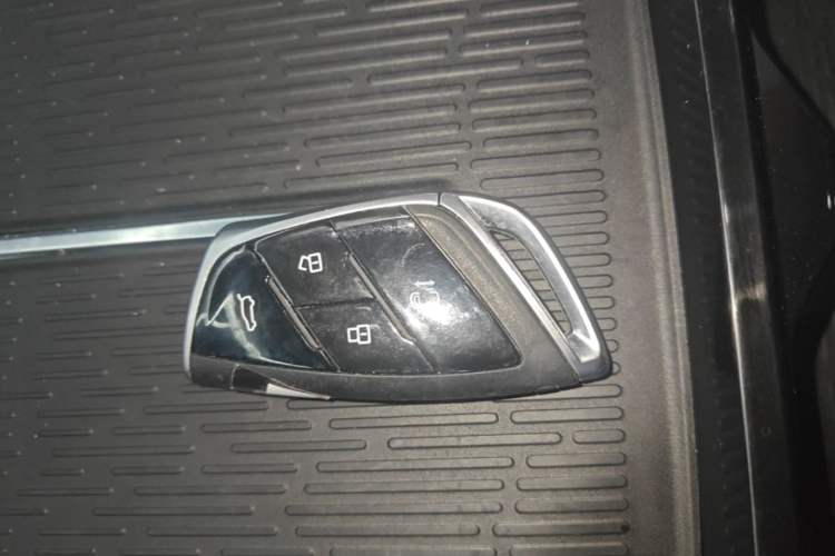 Used SAIC MAXUS Dajia 7 2024 Super Hybrid Long-Range Edition Enjoyment Version Vehicle Key