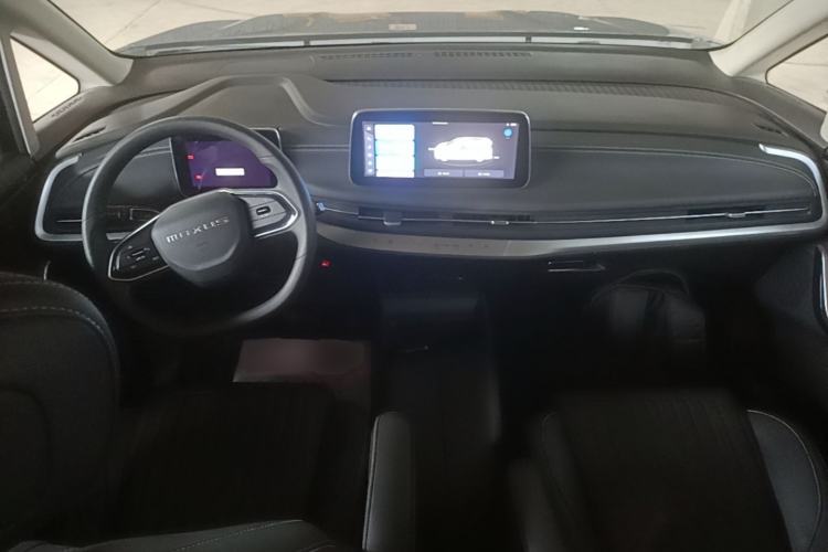 Used SAIC MAXUS Dajia 9 2022 Long-Range Oasis 7-Seater Version Center Console