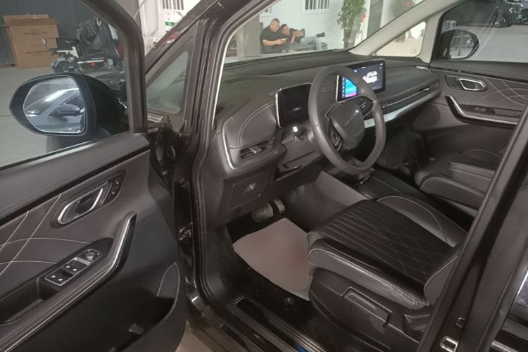 Used SAIC MAXUS Dajia 9 2022 Long-Range Oasis 7-Seater Version Driver Seat