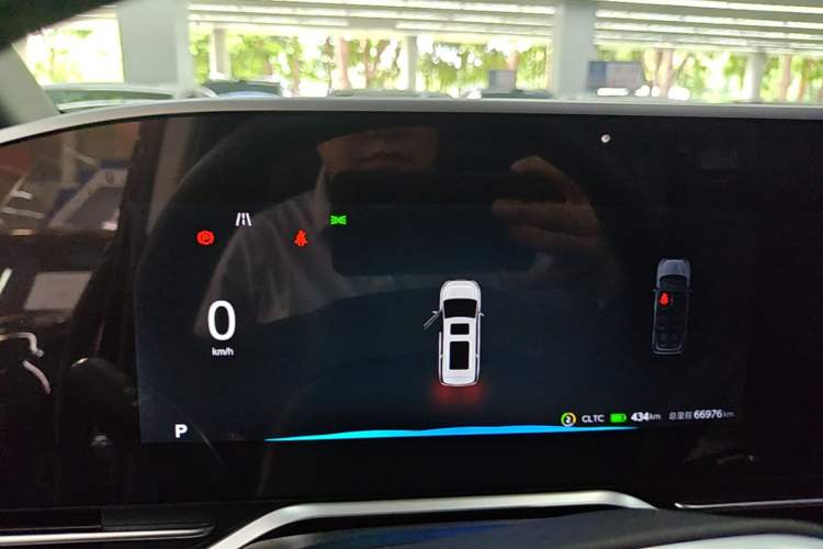 Used SAIC MAXUS Dajia 9 2022 Long-Range High-Mountain Six-Seater Version Instrument Cluster