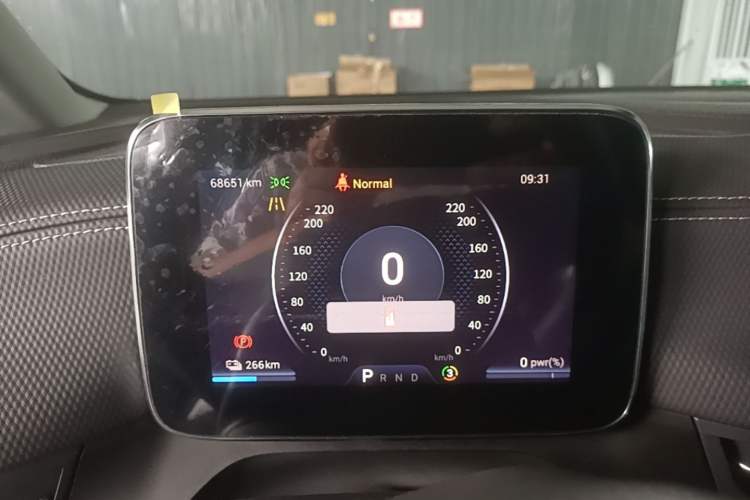 Used SAIC MAXUS Dajia 9 2022 Long-Range Oasis 7-Seater Version Instrument Cluster