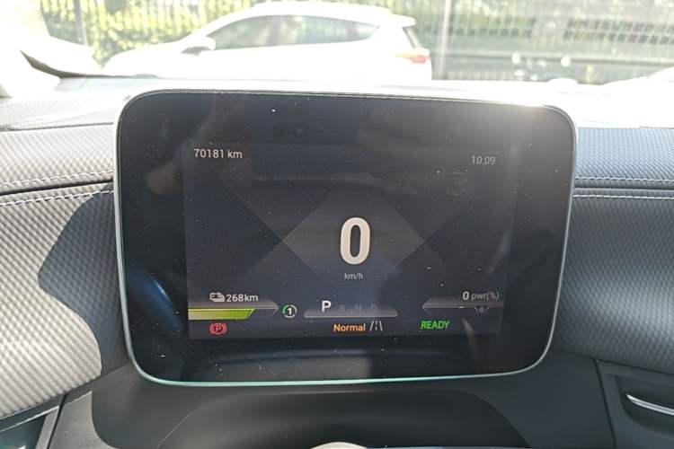 Used SAIC MAXUS Dajia 9 2022 Long-Range Oasis 7-Seater Version Instrument Cluster