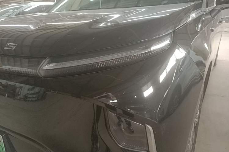 Used SAIC MAXUS Dajia 9 2022 Long-Range Oasis 7-Seater Version Left Front Headlight