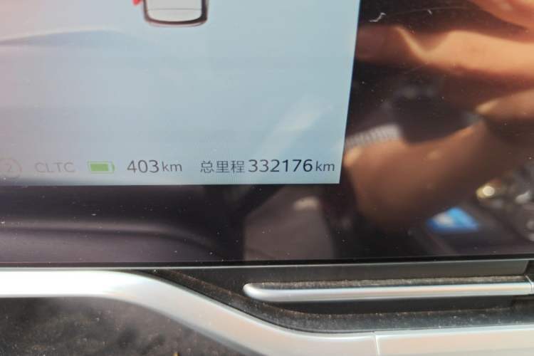 Used SAIC MAXUS Dajia 9 2022 Long-Range Ranch 7-Seater Version Odometer Close Up